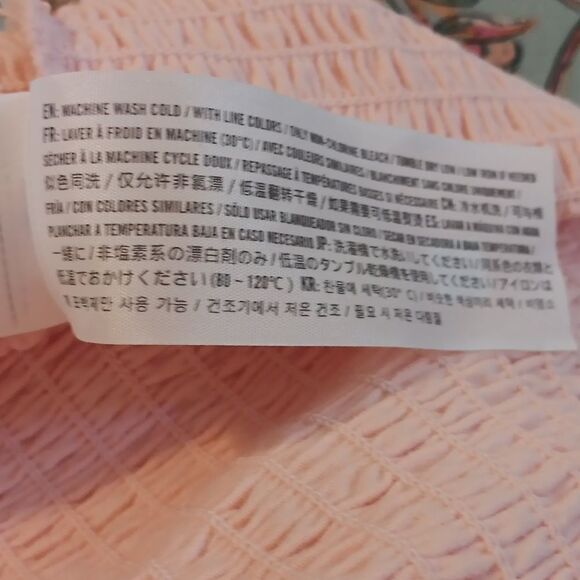 Hollister Elastic Shirred Top - Picture 8 of 9